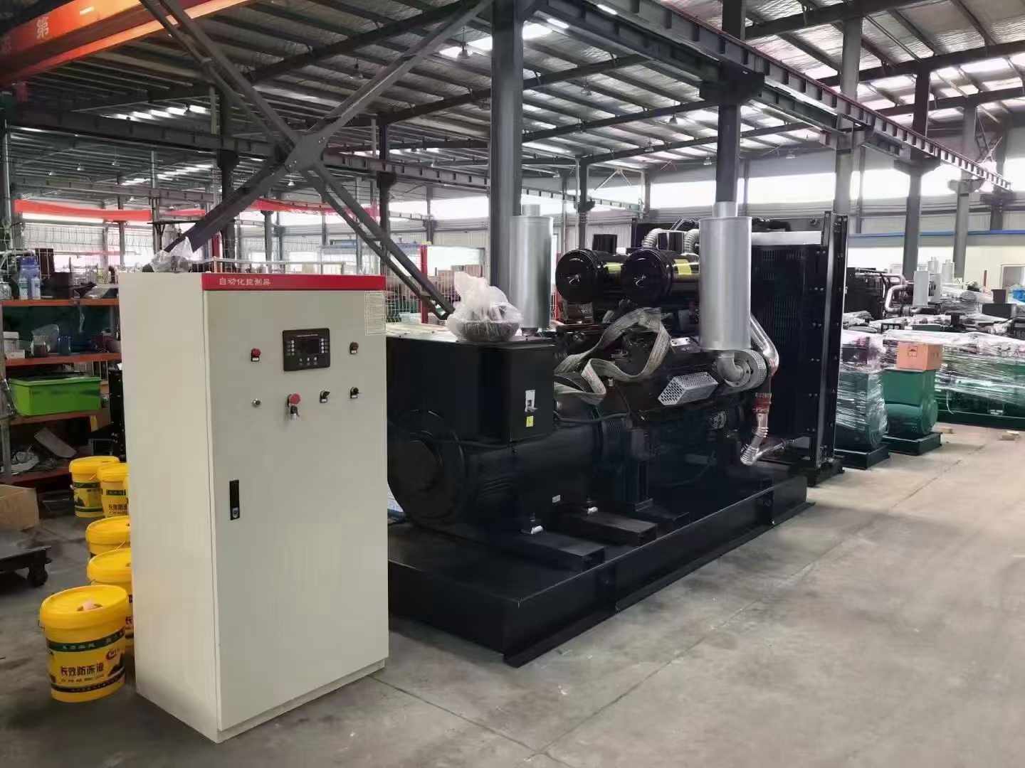 平山柴油发电机运行时的噪音和振动水平如何？